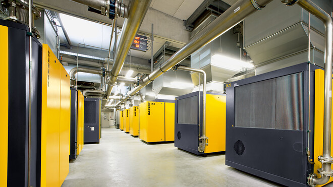 Meettechniek voor de aanzuig- en omgevingsfactoren in een persluchtstation.